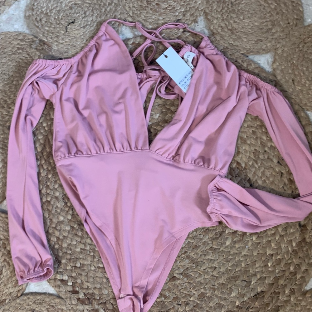 Small bodysuit